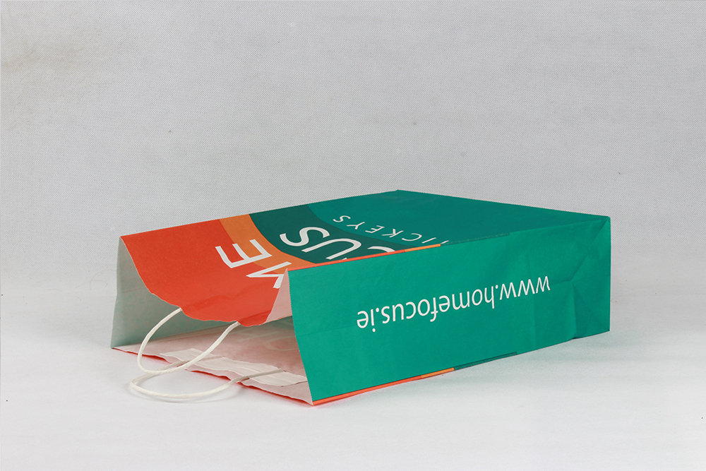 HOMEFOCUE時尚服裝牛皮紙袋定制