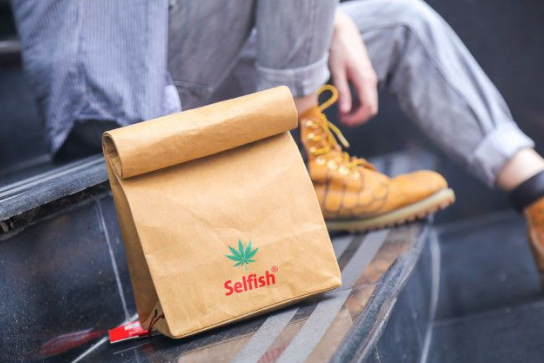 一個手提紙袋的誕生過程 一個手提紙袋的誕生過程